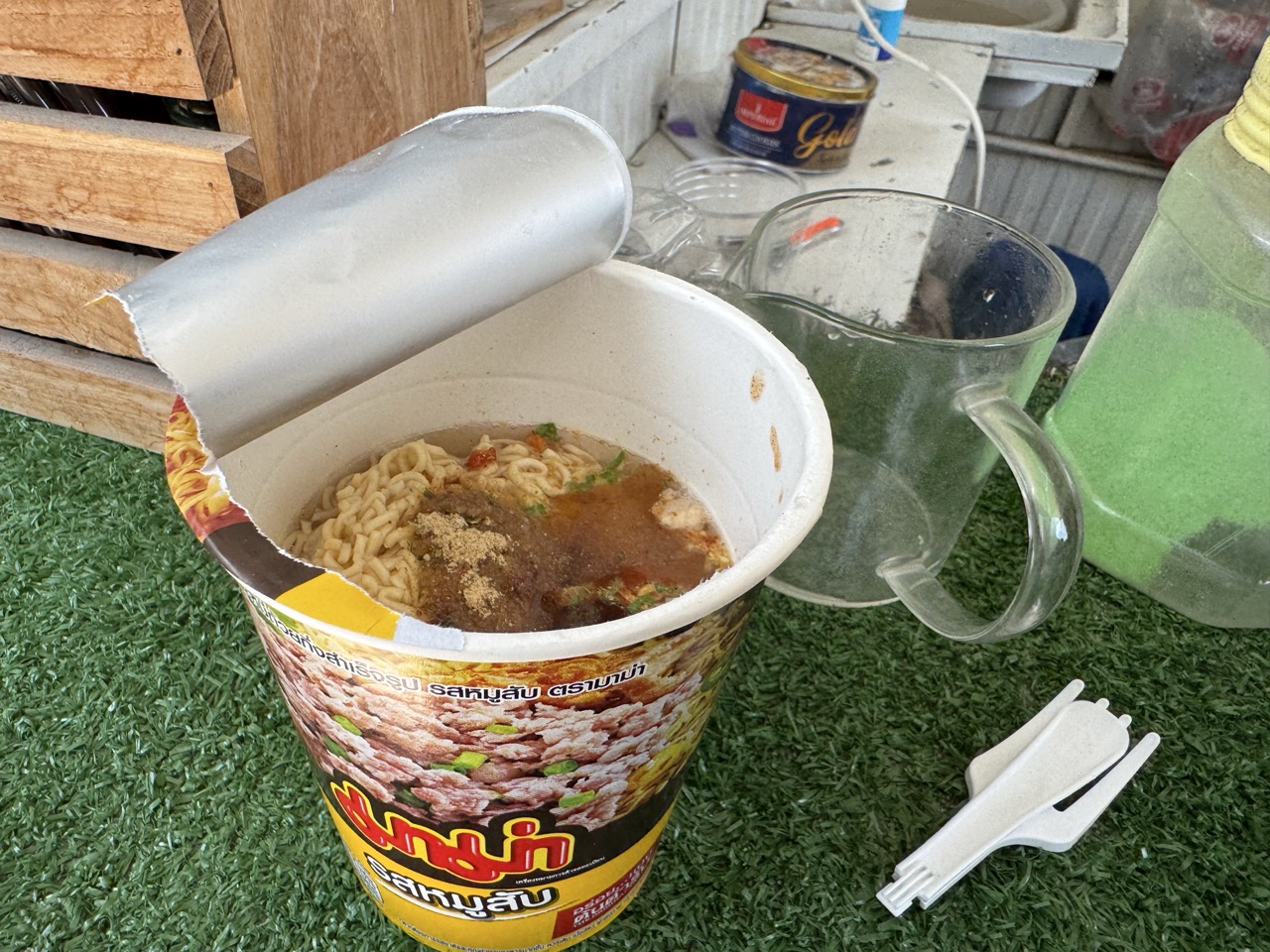 Mama noodles, roadside, somewhere outside Hot. Lunch sorted.