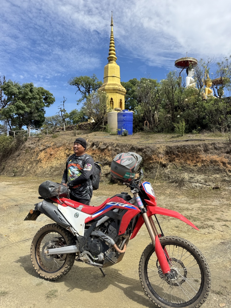 Hilltop golden chedi reached by a dirt climb — empty, quiet, and ours for the afternoon.