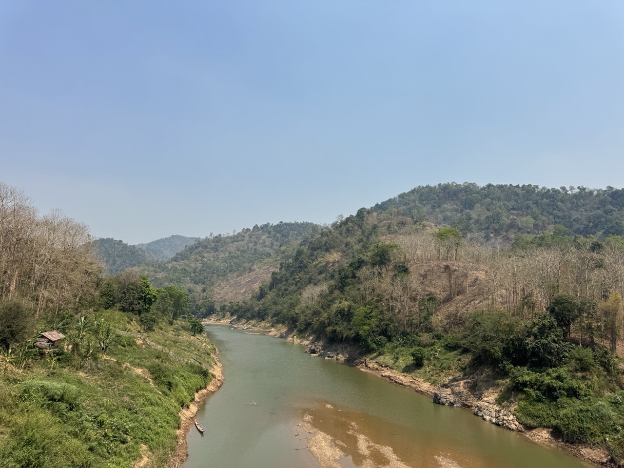 River bend viewed from one of the many small bridges on the way down.